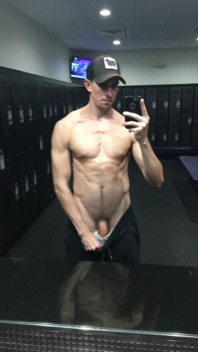 Watch Jack Hunter's leaked NSFW photo on TwXstars