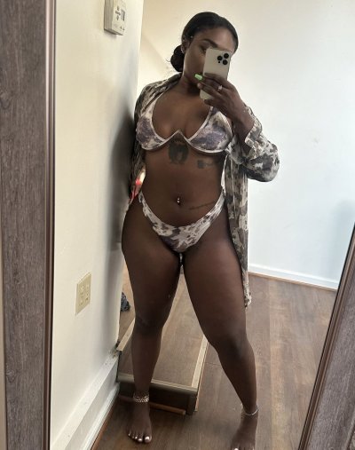 Watch One Less Lonely N*gga, MBA 👸🏽's leaked NSFW photo on TwXstars