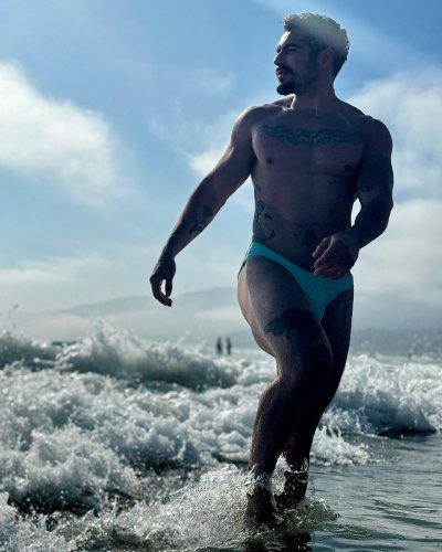 Watch Iggle Pringle's leaked NSFW photo on TwXstars