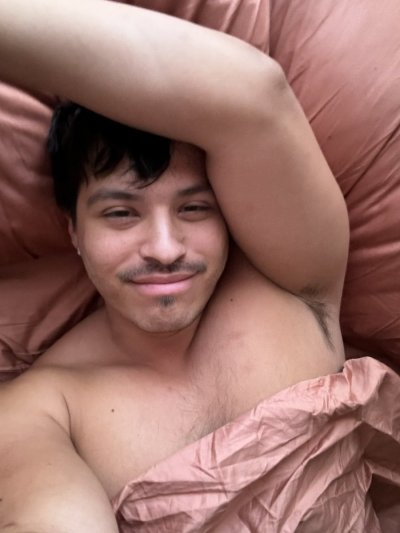 Watch uh's leaked NSFW photo on TwXstars