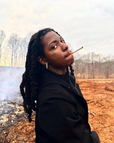 Watch Sahbabii's leaked NSFW photo on TwXstars