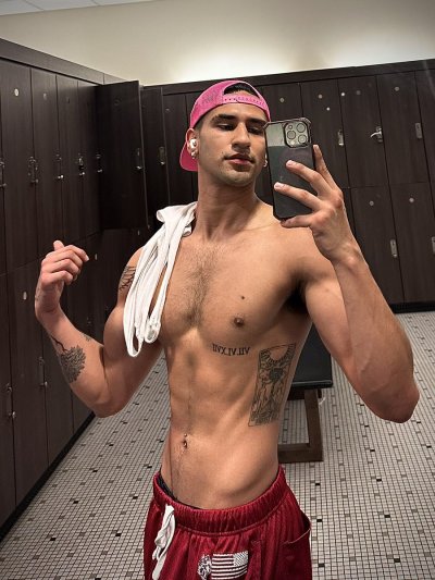 Watch Pisces's leaked NSFW photo on TwXstars