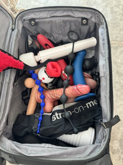 Watch LiAleExperience's leaked NSFW photo on TwXstars