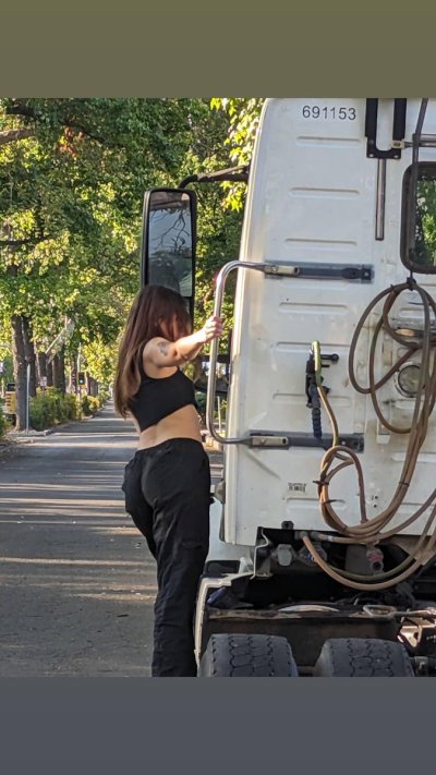 Watch Audrey's leaked NSFW photo on TwXstars