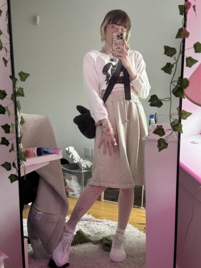 Watch Claire Gemini ♊🔞's leaked NSFW photo on TwXstars