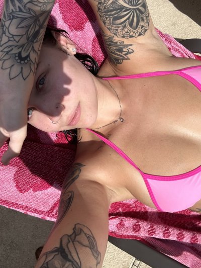 Watch cornbread Bitch's leaked NSFW photo on TwXstars