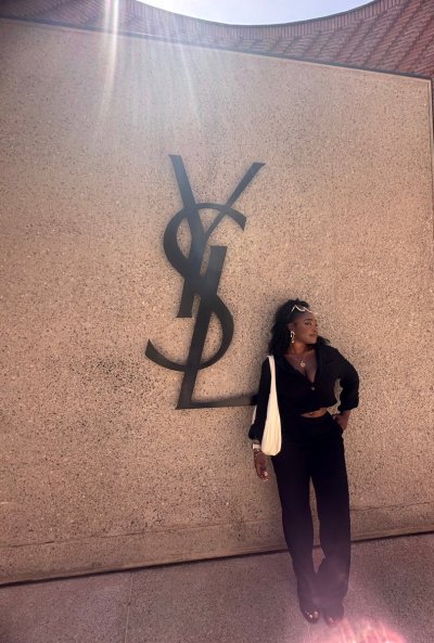 Watch One Less Lonely N*gga, MBA 👸🏽's leaked NSFW photo on TwXstars