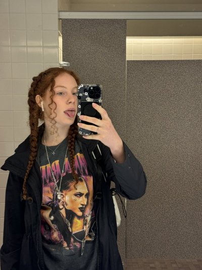 Watch Seven's leaked NSFW photo on TwXstars