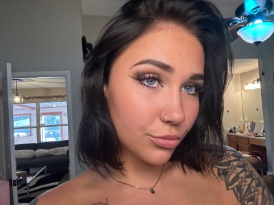 Watch cornbread Bitch's leaked NSFW photo on TwXstars