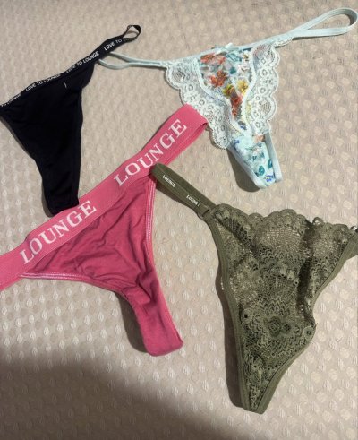 Watch Zara's leaked NSFW photo on TwXstars