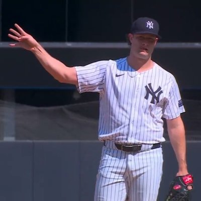 Watch Kev's leaked NSFW photo on TwXstars