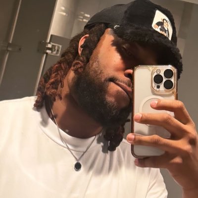 Watch SUCKMYPOLLA's leaked NSFW photo on TwXstars