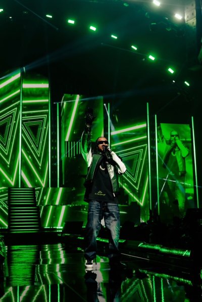 Watch T-Raww's leaked NSFW photo on TwXstars