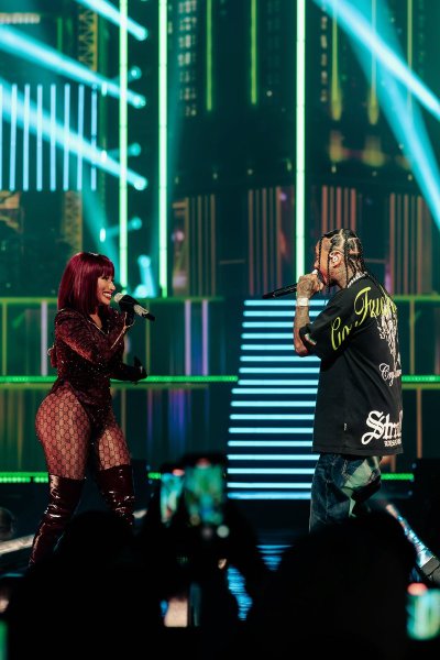 Watch T-Raww's leaked NSFW photo on TwXstars