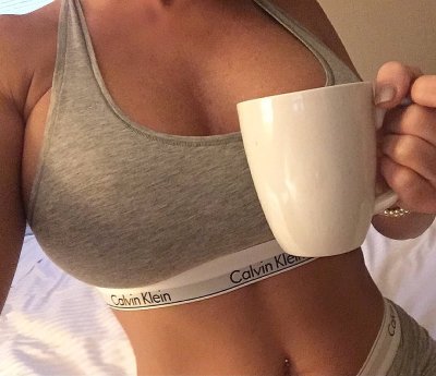 Watch Shay Fox's leaked NSFW photo on TwXstars