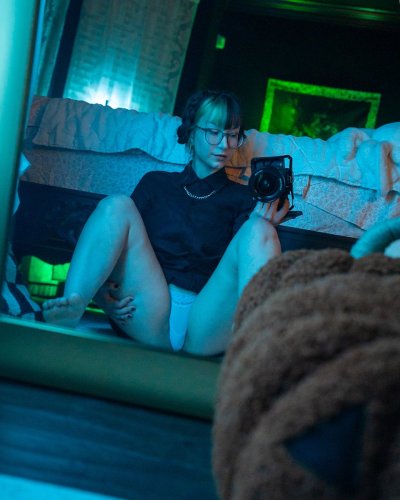 Watch Leah's leaked NSFW photo on TwXstars