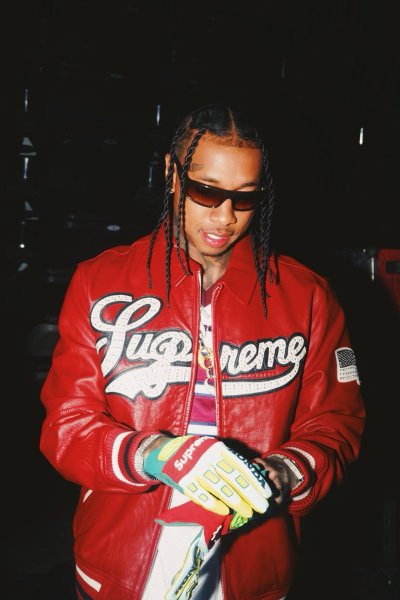 Watch T-Raww's leaked NSFW photo on TwXstars