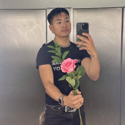 Watch sammy sinsss 🍉's leaked NSFW photo on TwXstars