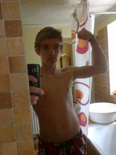 Watch Paul Cassidy's leaked NSFW photo on TwXstars