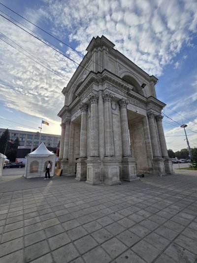 Watch Fellatrix's leaked NSFW photo on TwXstars