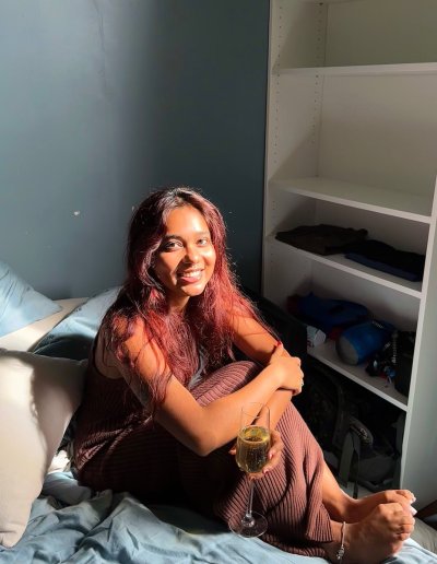 Watch MiaZ's leaked NSFW photo on TwXstars