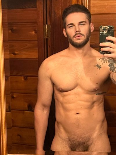 Watch Matthew Camp's leaked NSFW photo on TwXstars