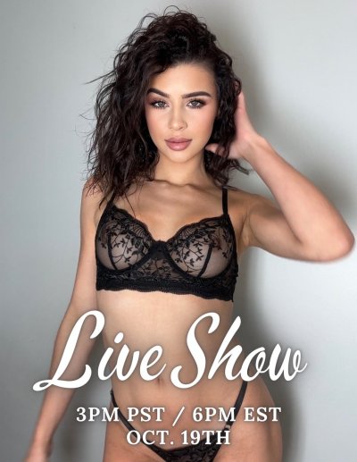 Watch Kylie Rocket's leaked NSFW photo on TwXstars