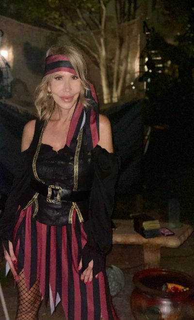 Watch Erica Lauren's leaked NSFW photo on TwXstars