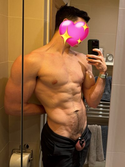 Watch babe_asaurusrex's leaked NSFW photo on TwXstars