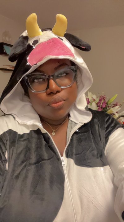 Watch C h e l l e 🍓🤍's leaked NSFW photo on TwXstars