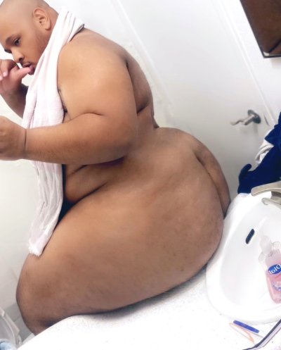 Watch Booty Hashira 🏹's leaked NSFW photo on TwXstars
