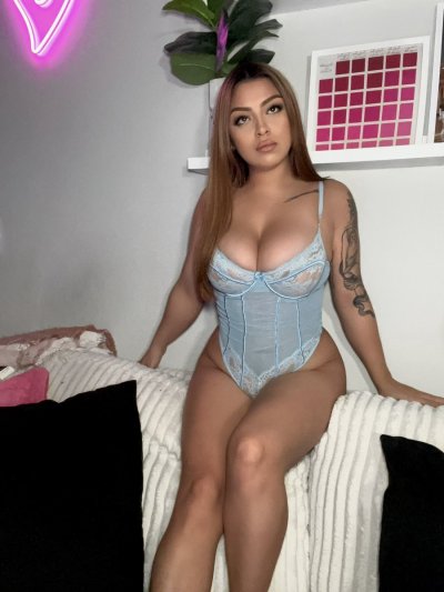 Watch Ashlea Edenn's leaked NSFW photo on TwXstars