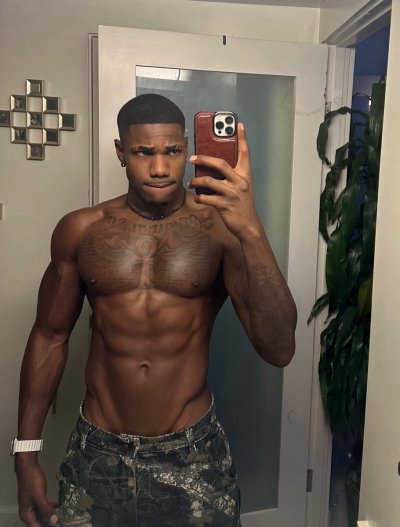 Watch Hello Fresh's leaked NSFW photo on TwXstars