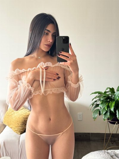Watch Gabrielle Maya's leaked NSFW photo on TwXstars