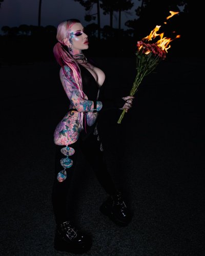 Watch Kellie panther 🦄's leaked NSFW photo on TwXstars