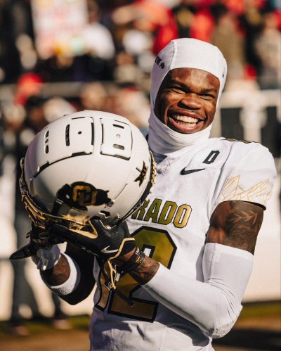 Watch Colorado Buffaloes Football's leaked NSFW photo on TwXstars