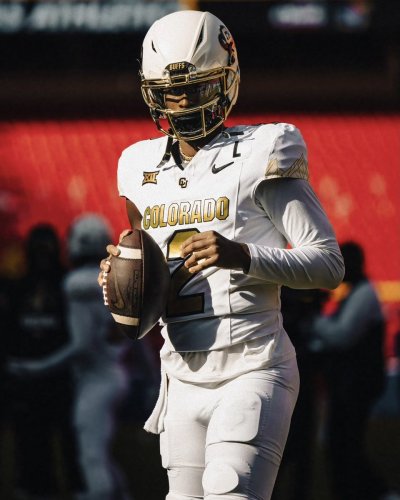 Watch Colorado Buffaloes Football's leaked NSFW photo on TwXstars