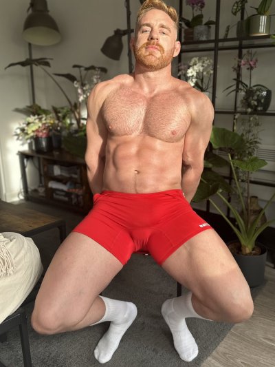 Watch Jonasjacksonxxx's leaked NSFW photo on TwXstars