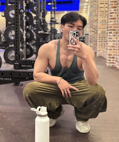 Watch BlackPeachBoy 黑桃洨男孩's leaked NSFW photo on TwXstars