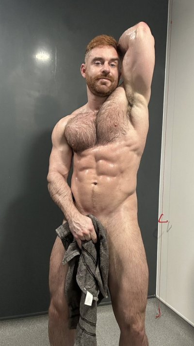 Watch Jonasjacksonxxx's leaked NSFW photo on TwXstars