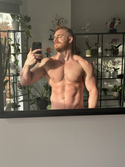 Watch Jonasjacksonxxx's leaked NSFW photo on TwXstars