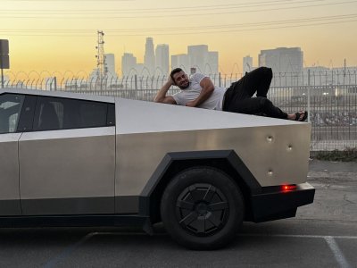 Watch Dante Colle ®'s leaked NSFW photo on TwXstars