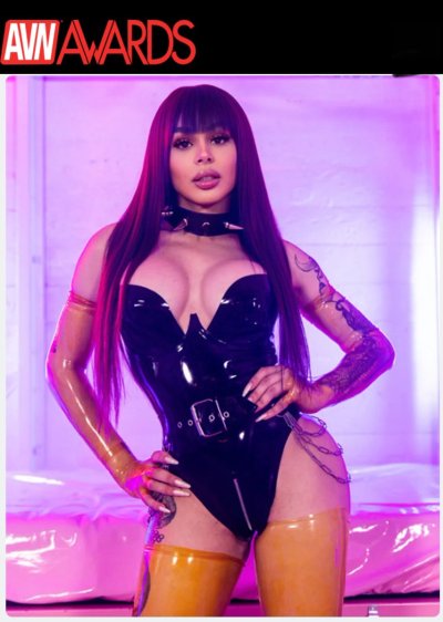 Watch Eva Maxim's leaked NSFW photo on TwXstars