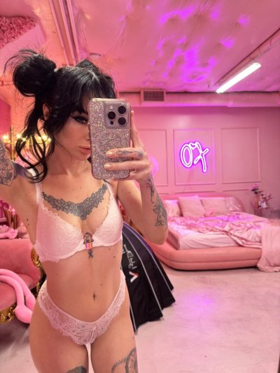 Watch The Grey/DelRay Alt Porn Buffet's leaked NSFW photo on TwXstars