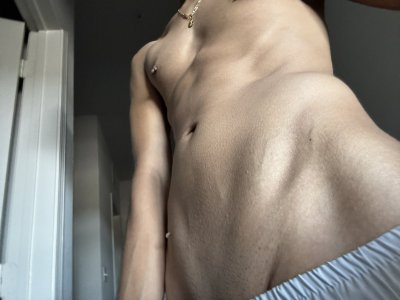 Watch OnlyVani 🪩's leaked NSFW photo on TwXstars