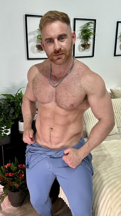 Watch Jonasjacksonxxx's leaked NSFW photo on TwXstars