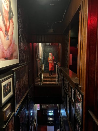 Watch Sarah Vandella's leaked NSFW photo on TwXstars