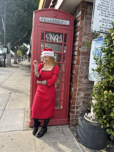 Watch Sarah Vandella's leaked NSFW photo on TwXstars