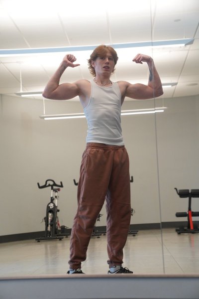 Watch itsevanwade's leaked NSFW photo on TwXstars