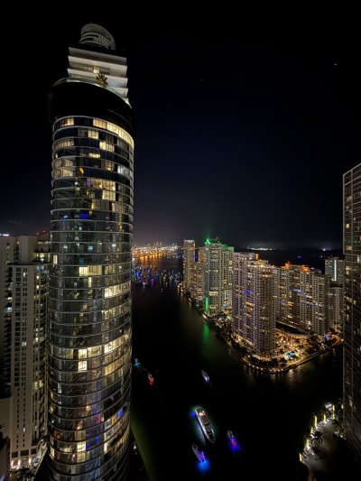 Watch Bri Teresi's leaked NSFW photo on TwXstars